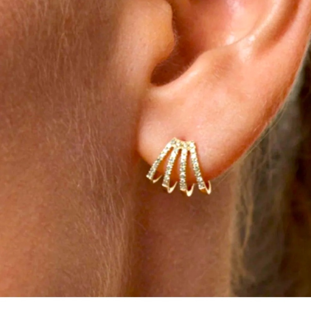EF COLLECTION GOLD DIAMOND MULTI HUGGIE EARRING